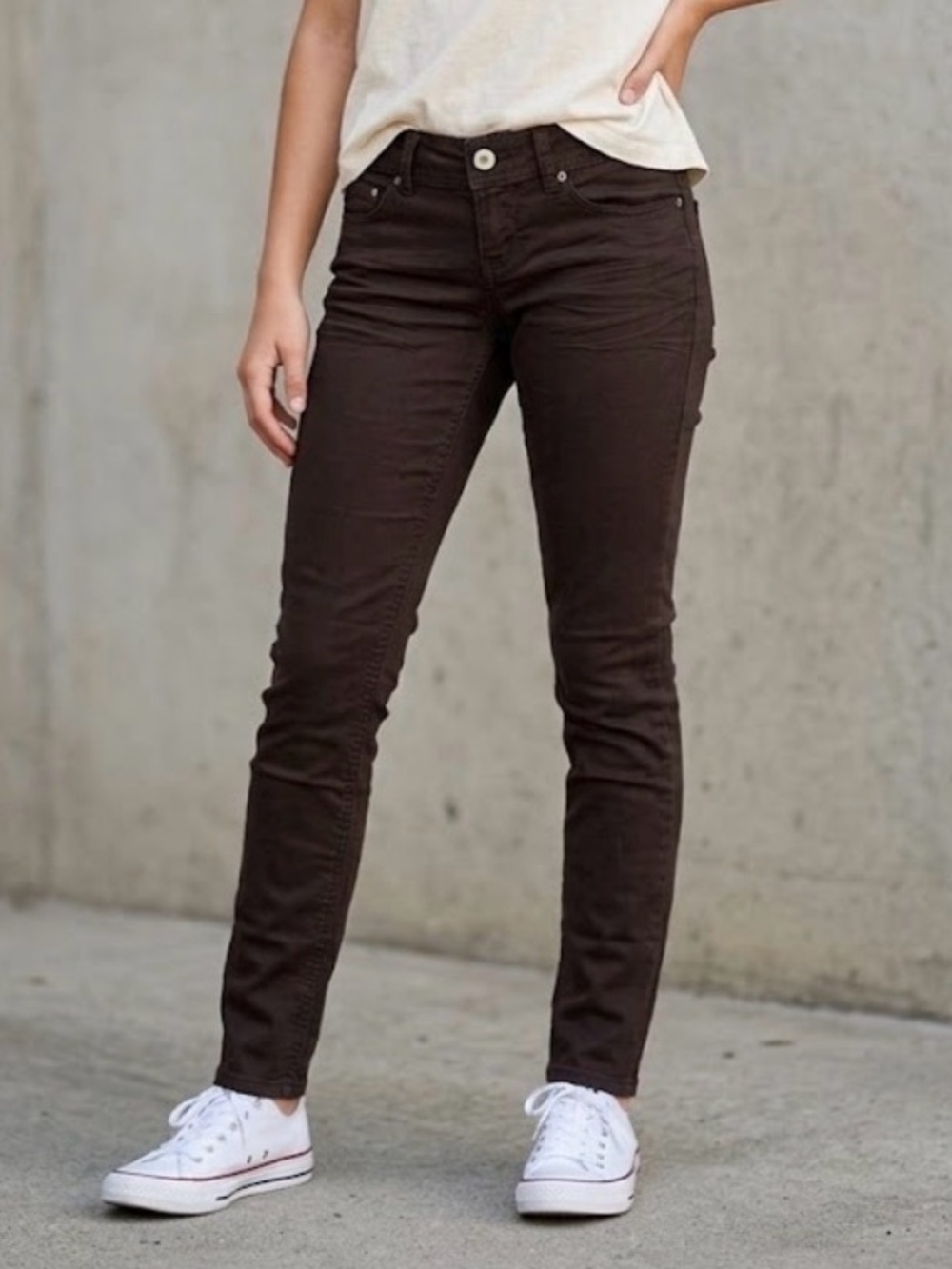 Sonoma SO Deep Brown Juniors Denim Jeans 👖4/$20!👖
